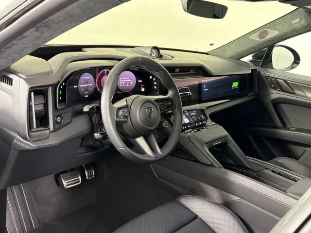 2026 Porsche 9Y0/9Y3 Cayenne Turbo - Image 26 of 31