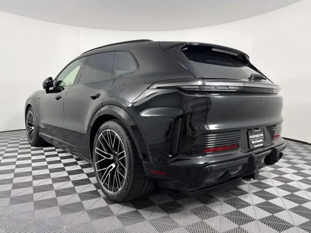 2026 Porsche 9Y0/9Y3 Cayenne Turbo - Image 18 of 31