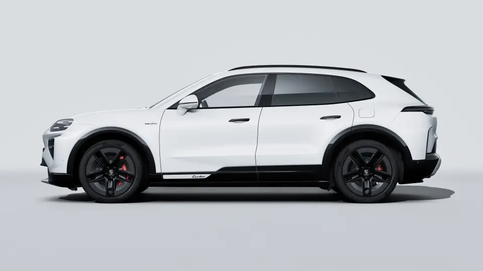2026 Porsche 9Y0/9Y3 Cayenne Turbo - Image 15 of 31