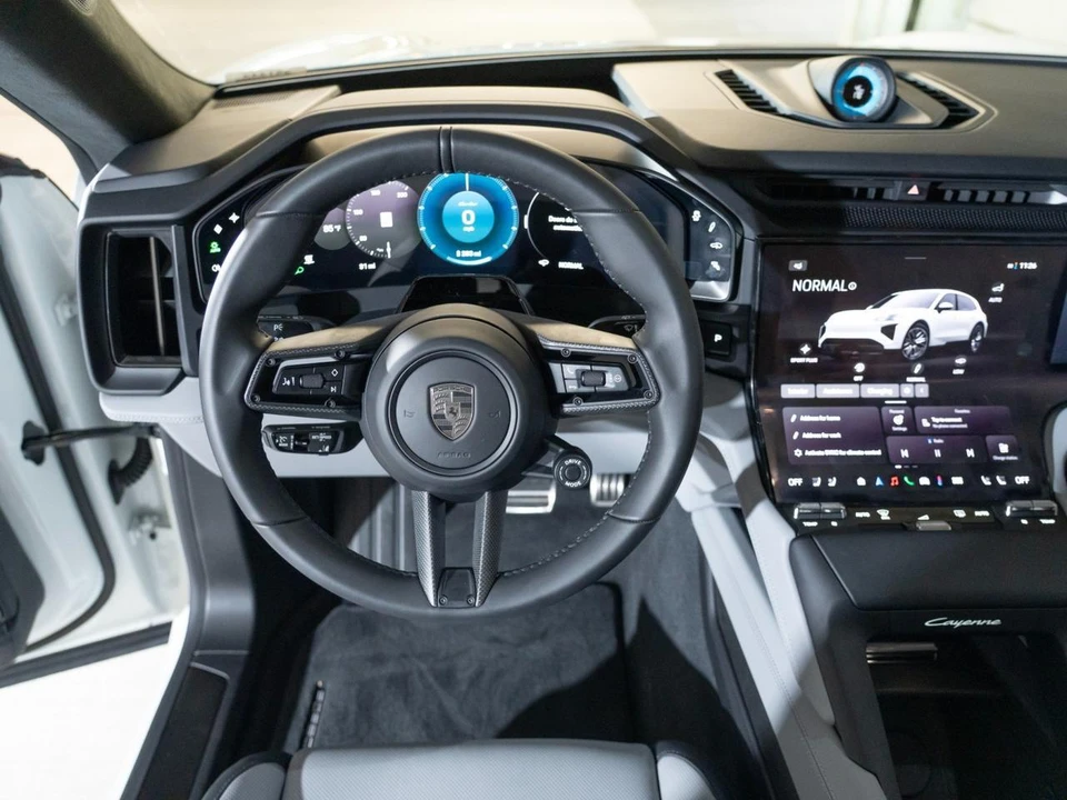 2026 Porsche 9Y0/9Y3 Cayenne Turbo - Image 28 of 29