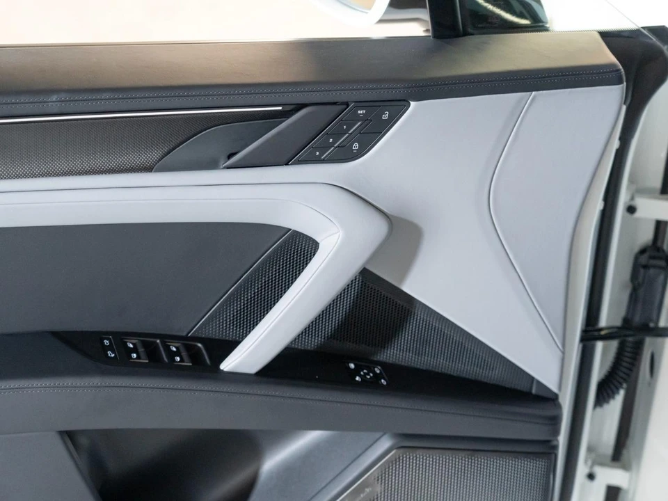 2026 Porsche 9Y0/9Y3 Cayenne Turbo - Image 17 of 29