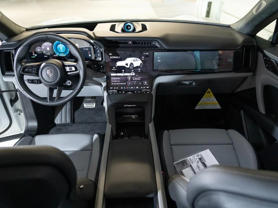 2026 Porsche 9Y0/9Y3 Cayenne Turbo - Image 25 of 29