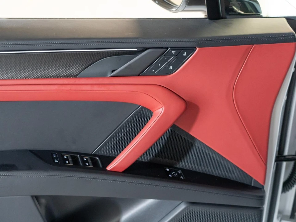 2026 Porsche 9Y0/9Y3 Cayenne Turbo - Image 18 of 31