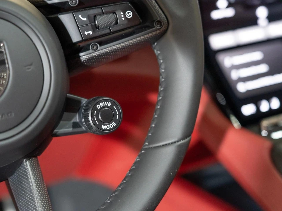2026 Porsche 9Y0/9Y3 Cayenne Turbo - Image 24 of 31