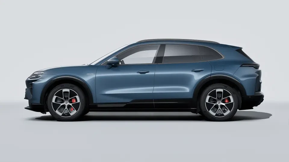 2026 Porsche 9Y0/9Y3 Cayenne Turbo - Image 15 of 31
