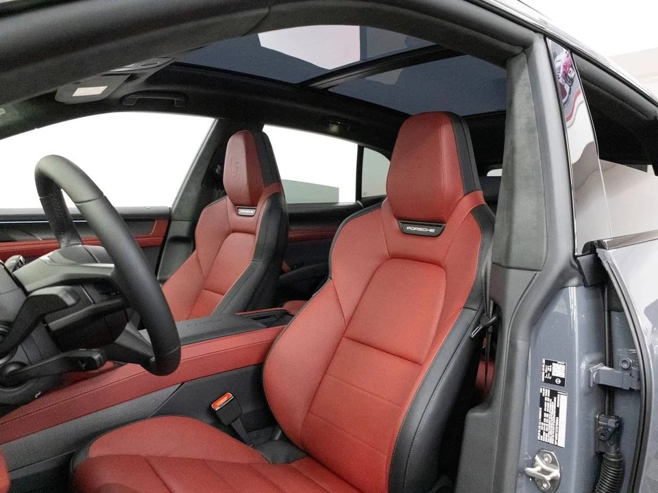 2026 Porsche 9Y0/9Y3 Cayenne Turbo - Image 5 of 5
