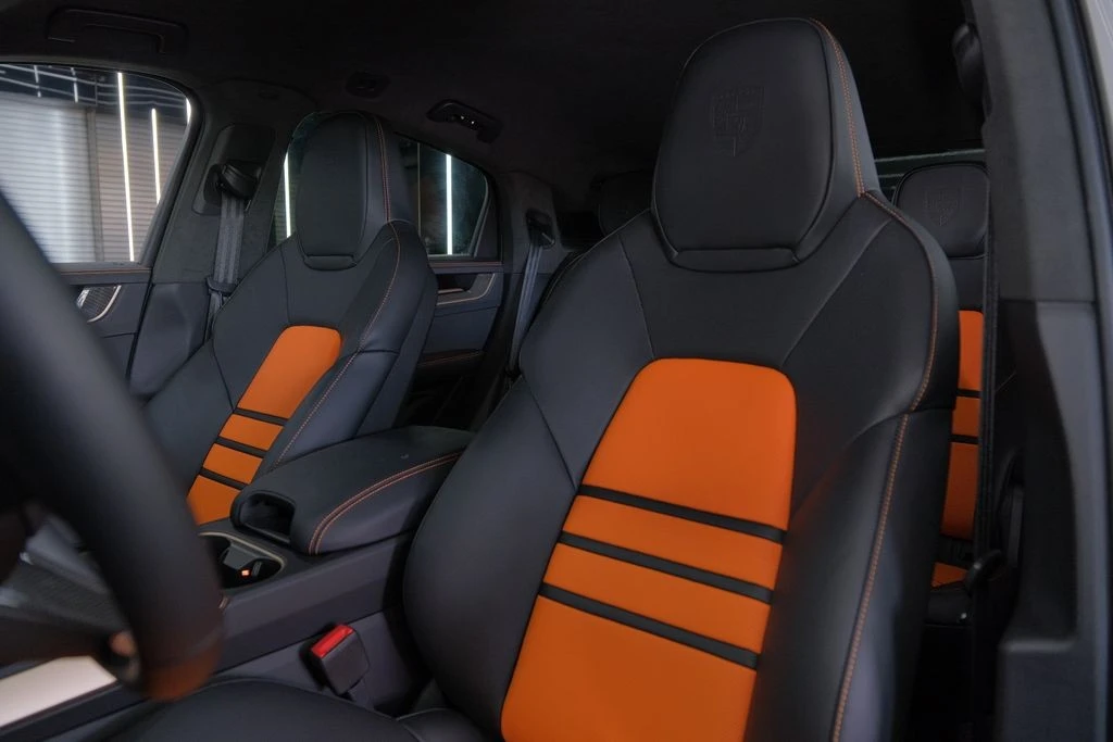 2026 Porsche 9Y0/9Y3 Cayenne Turbo GT - Image 10 of 31