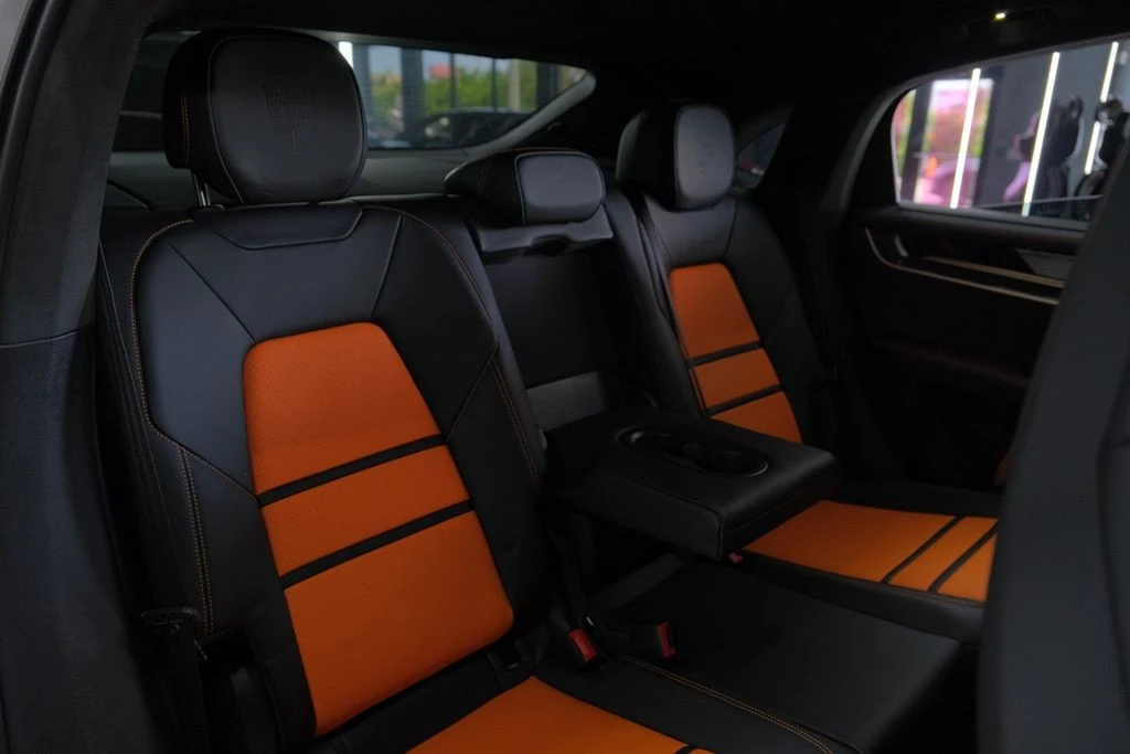2026 Porsche 9Y0/9Y3 Cayenne Turbo GT - Image 21 of 31