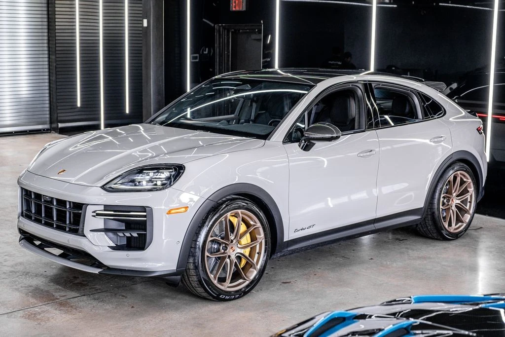 2026 Porsche 9Y0/9Y3 Cayenne Turbo GT - Image 5 of 31