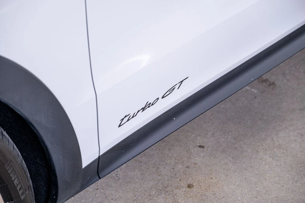 2026 Porsche 9Y0/9Y3 Cayenne Turbo GT - Image 8 of 31