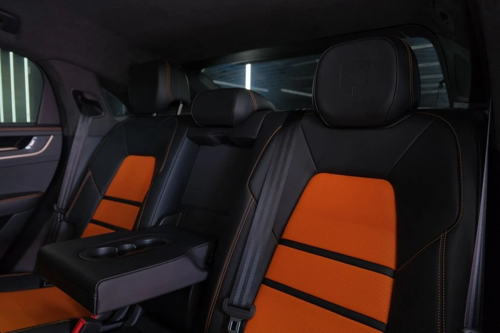 2026 Porsche 9Y0/9Y3 Cayenne Turbo GT - Image 15 of 31