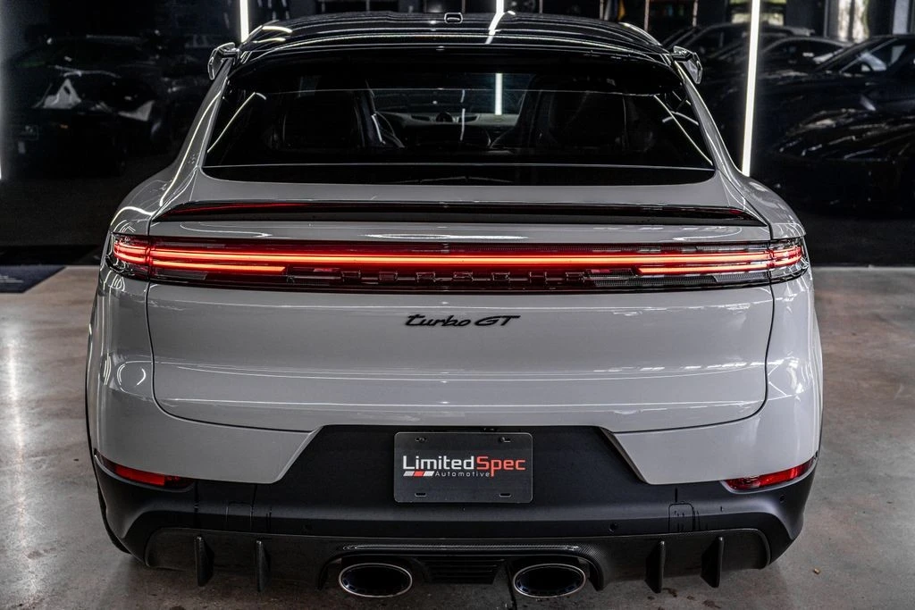 2026 Porsche 9Y0/9Y3 Cayenne Turbo GT - Image 27 of 31