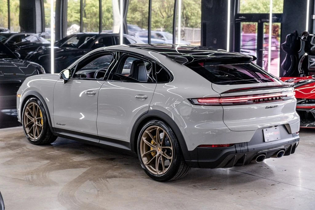 2026 Porsche 9Y0/9Y3 Cayenne Turbo GT - Image 24 of 31