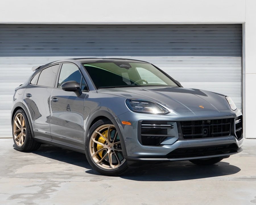 2026 Porsche 9Y0/9Y3 Cayenne Turbo GT - Image 12 of 30