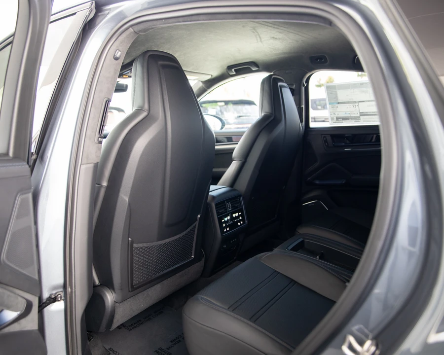 2026 Porsche 9Y0/9Y3 Cayenne Turbo GT - Image 22 of 30