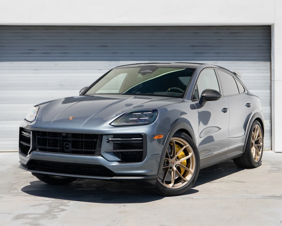 2026 Porsche 9Y0/9Y3 Cayenne Turbo GT - Image 2 of 30