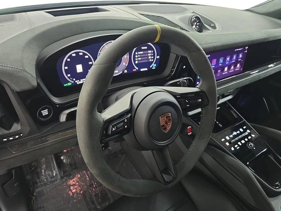 2026 Porsche 9Y0/9Y3 Cayenne Turbo GT - Image 4 of 4