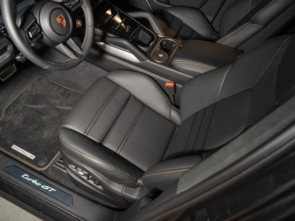 2026 Porsche 9Y0/9Y3 Cayenne Turbo GT - Image 13 of 29
