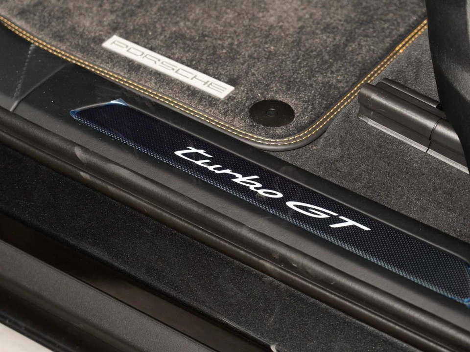 2026 Porsche 9Y0/9Y3 Cayenne Turbo GT - Image 11 of 29