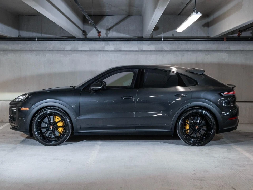 2026 Porsche 9Y0/9Y3 Cayenne Turbo GT - Image 2 of 29
