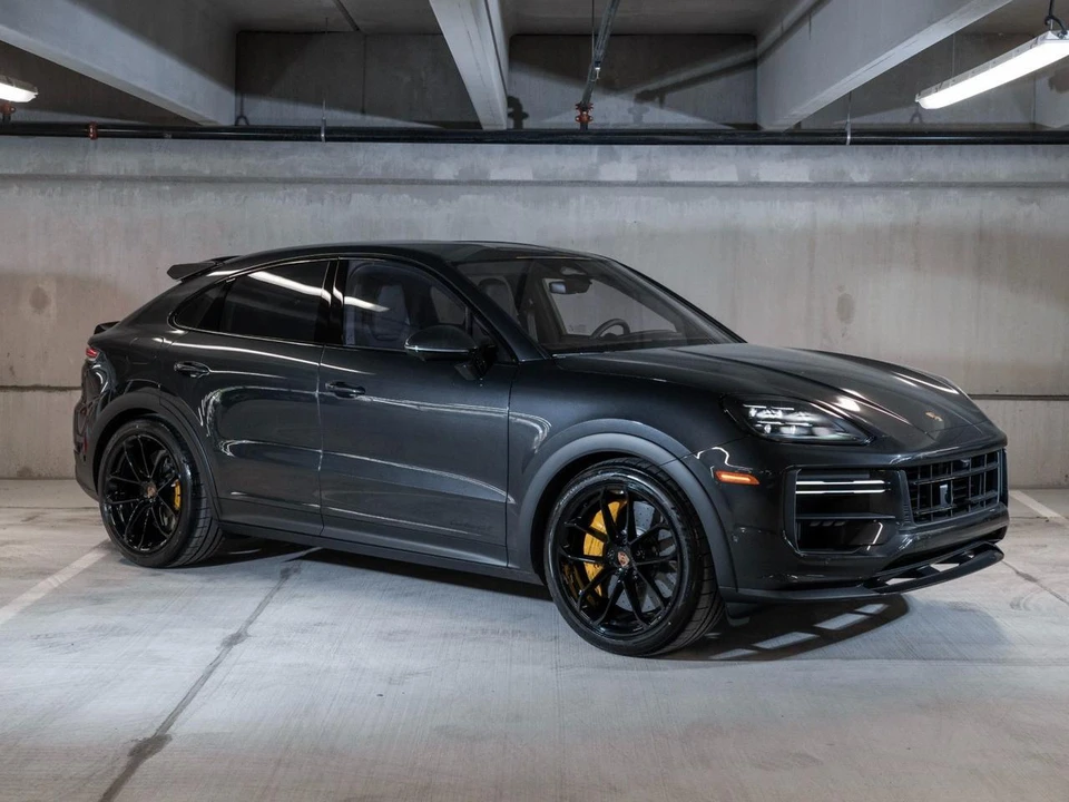 2026 Porsche 9Y0/9Y3 Cayenne Turbo GT - Image 6 of 29