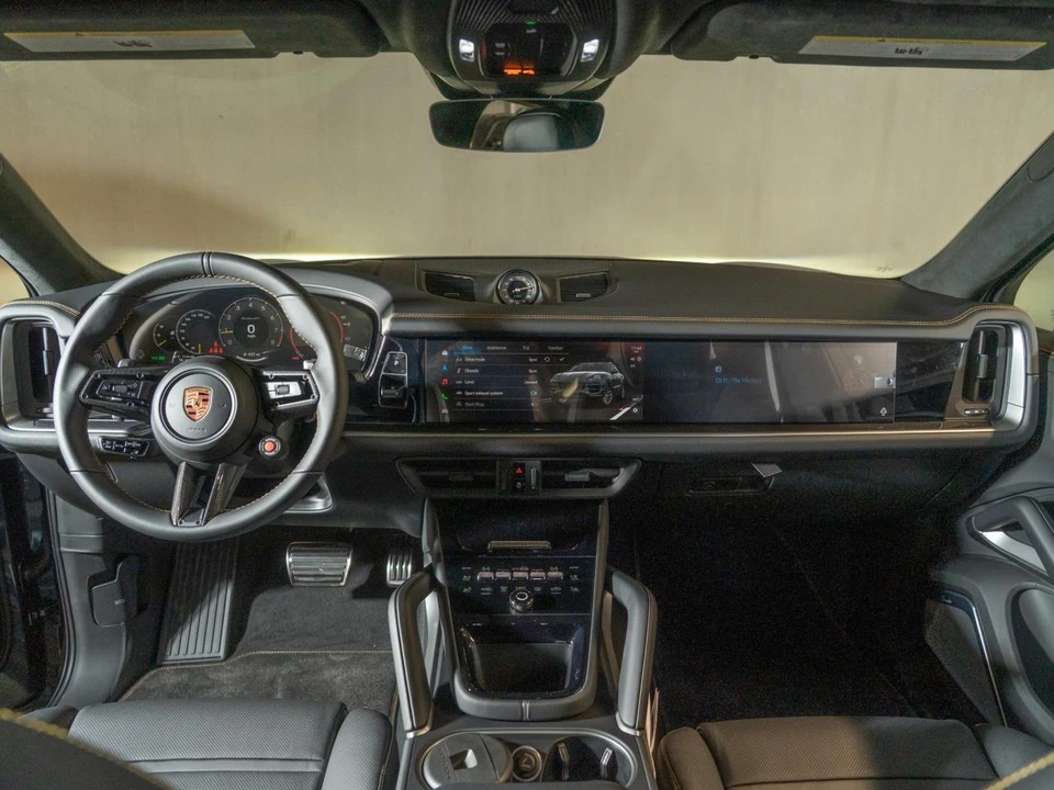 2026 Porsche 9Y0/9Y3 Cayenne Turbo GT - Image 26 of 29