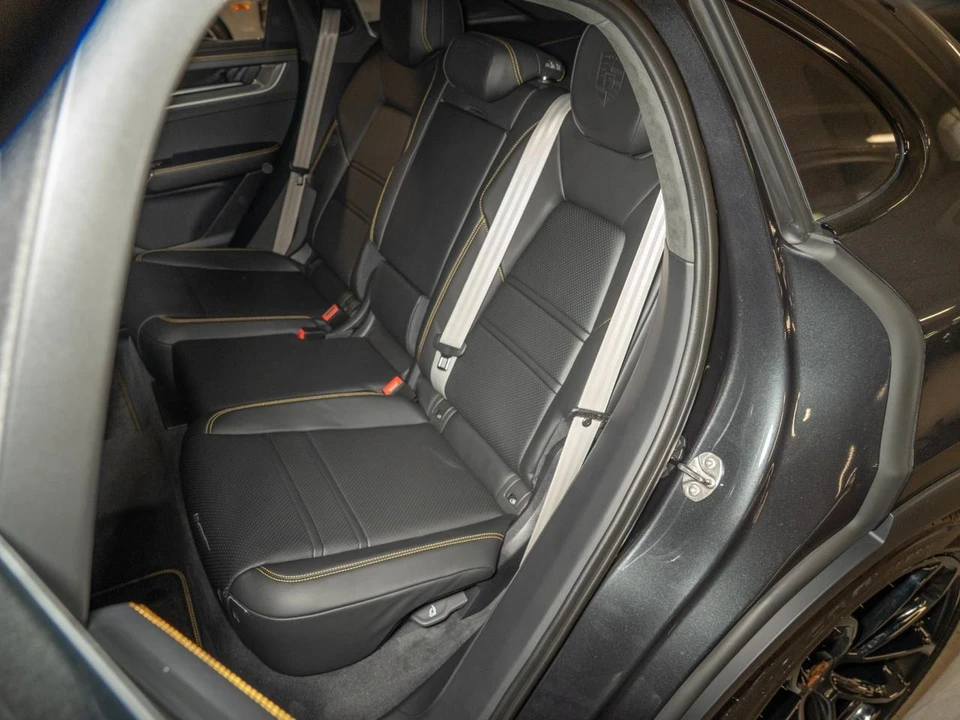 2026 Porsche 9Y0/9Y3 Cayenne Turbo GT - Image 25 of 29
