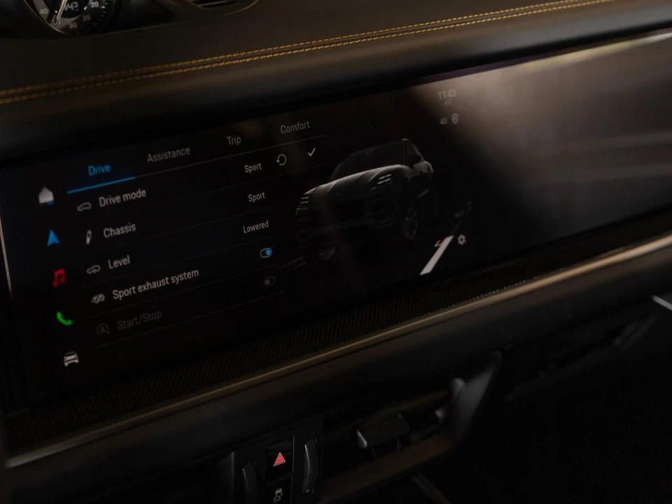 2026 Porsche 9Y0/9Y3 Cayenne Turbo GT - Image 18 of 29