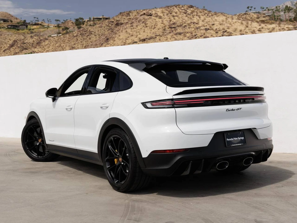 2026 Porsche 9Y0/9Y3 Cayenne Turbo GT - Image 3 of 5