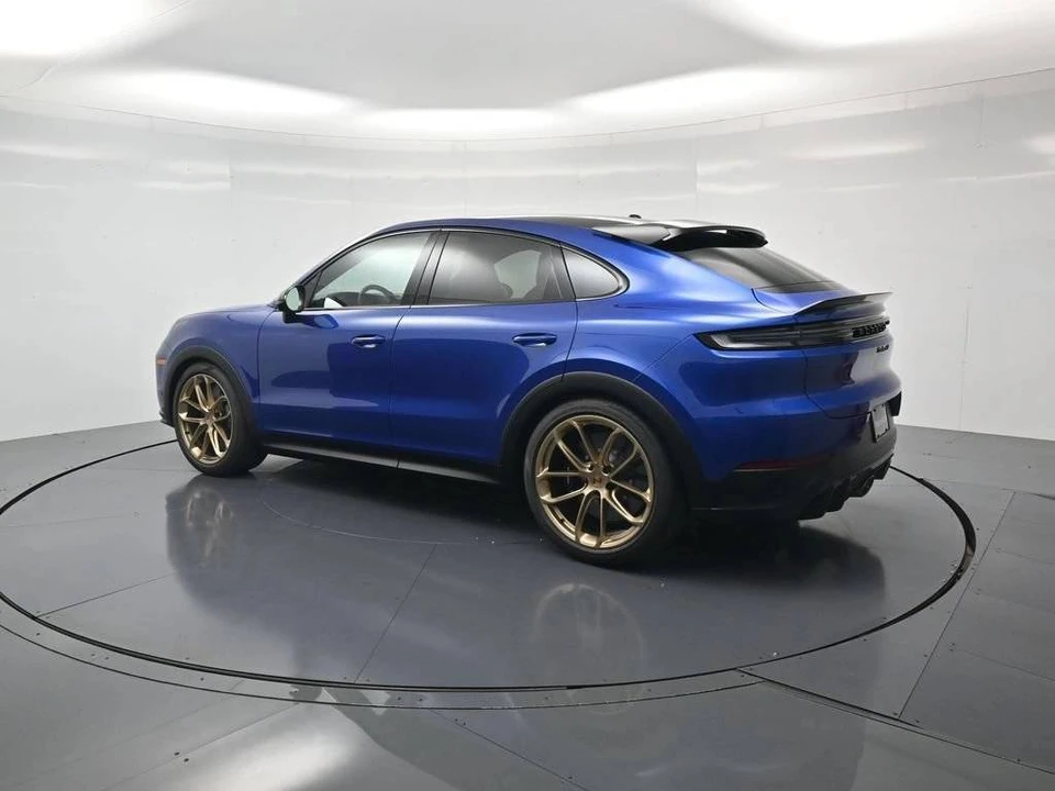 2026 Porsche 9Y0/9Y3 Cayenne Turbo GT - Image 3 of 4