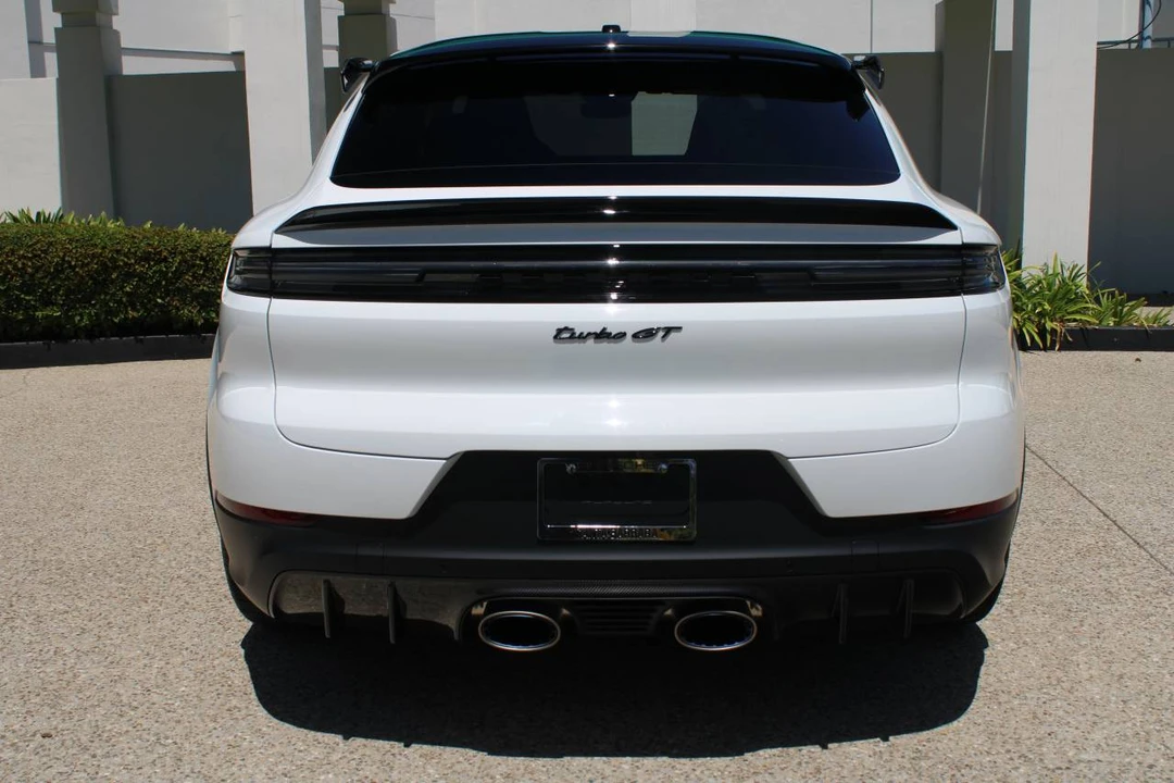 2026 Porsche 9Y0/9Y3 Cayenne Turbo GT - Image 3 of 4