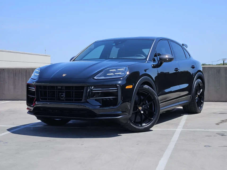 2026 Porsche 9Y0/9Y3 Cayenne Turbo GT - Image 8 of 31