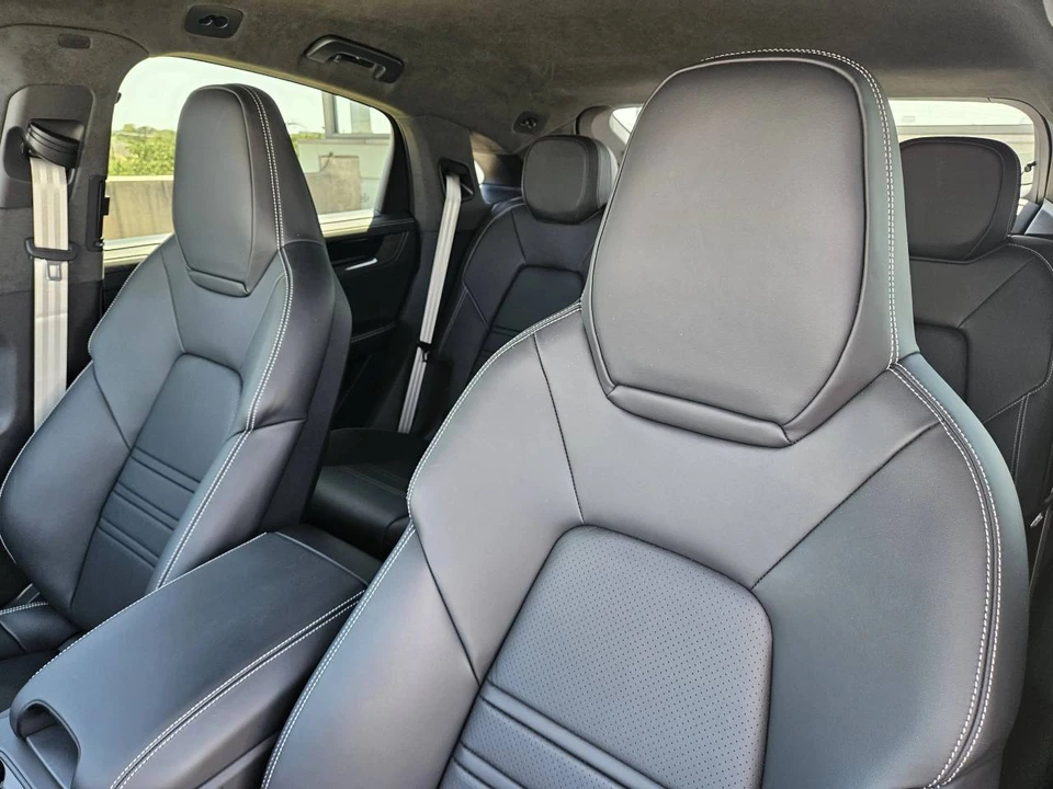 2026 Porsche 9Y0/9Y3 Cayenne Turbo GT - Image 5 of 5