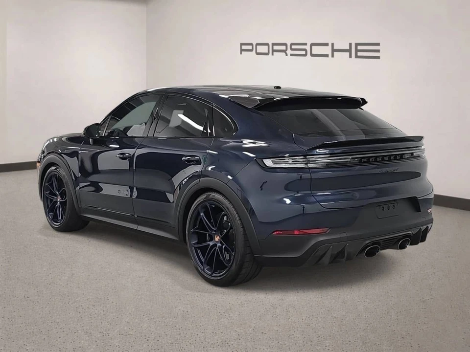 2026 Porsche 9Y0/9Y3 Cayenne Turbo GT - Image 3 of 5