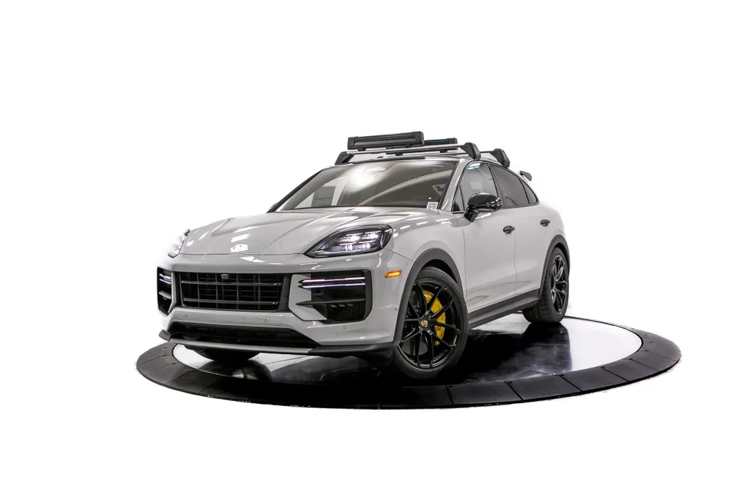 2026 Porsche 9Y0/9Y3 Cayenne Turbo GT - Image 8 of 31