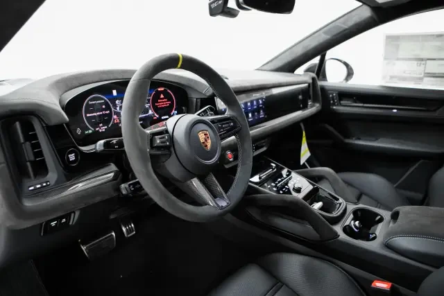 2026 Porsche 9Y0/9Y3 Cayenne Turbo GT - Image 30 of 31