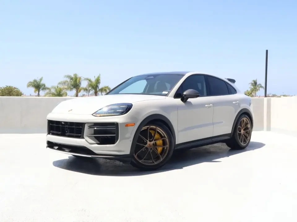 2026 Porsche 9Y0/9Y3 Cayenne Turbo GT - Image 7 of 31