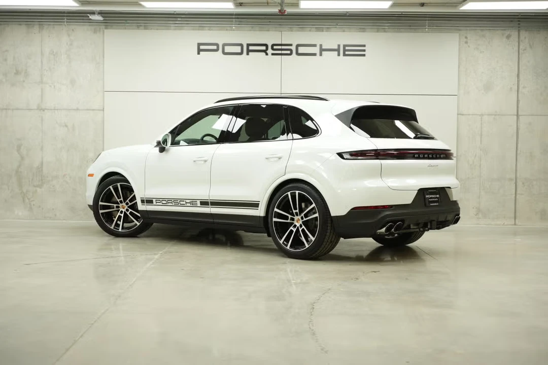 2026 Porsche 9Y0/9Y3 Cayenne - Image 20 of 31