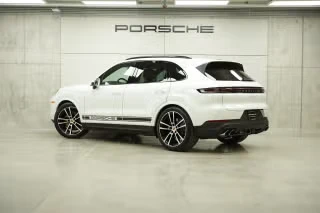 2026 Porsche 9Y0/9Y3 Cayenne - Image 17 of 31