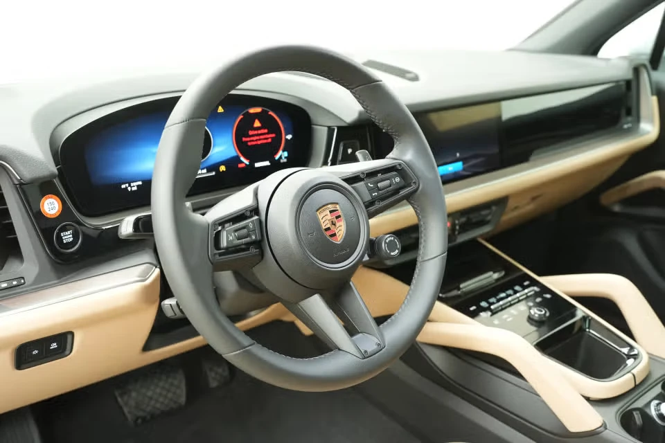 2026 Porsche 9Y0/9Y3 Cayenne - Image 27 of 31