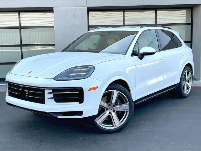 2026 Porsche 9Y0/9Y3 Cayenne - Image 2 of 31