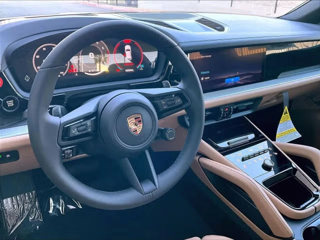 2026 Porsche 9Y0/9Y3 Cayenne - Image 26 of 31