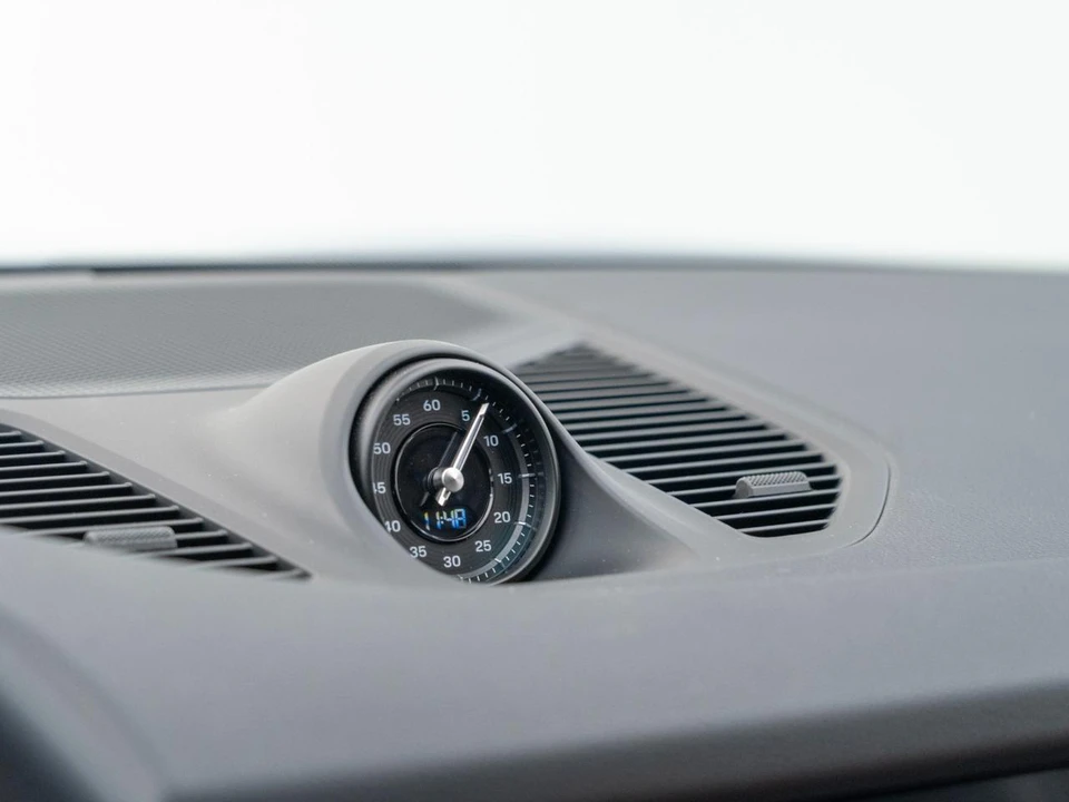 2026 Porsche 9Y0/9Y3 Cayenne - Image 24 of 31