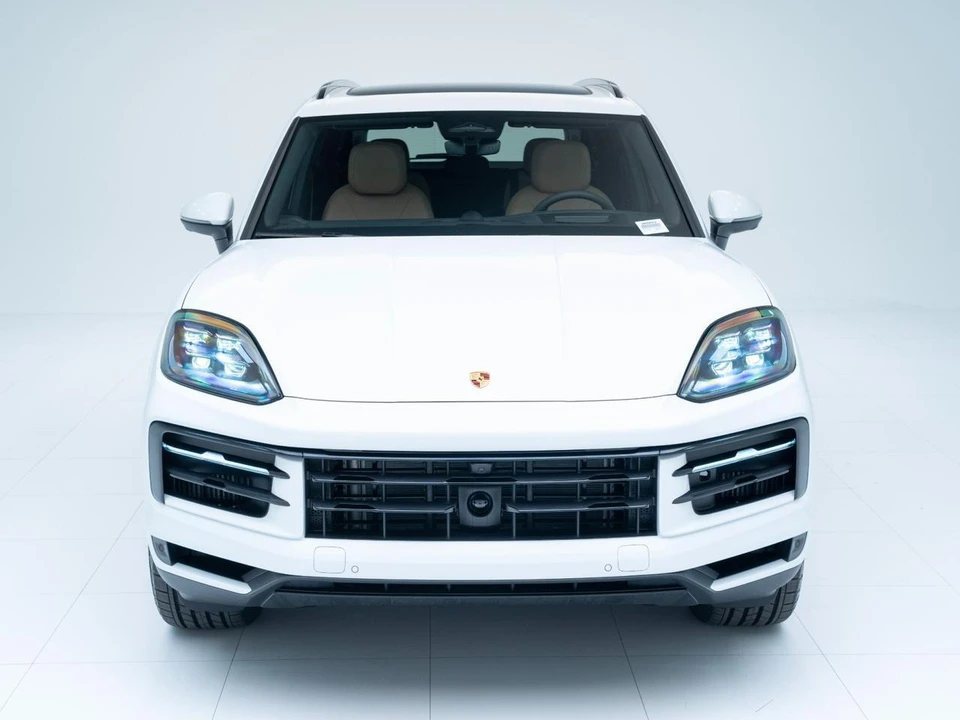 2026 Porsche 9Y0/9Y3 Cayenne - Image 6 of 30