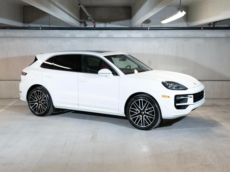 2026 Porsche 9Y0/9Y3 Cayenne - Image 7 of 28