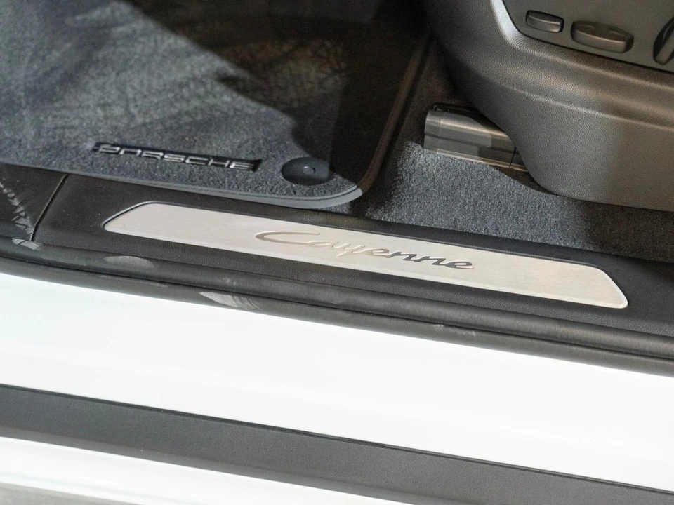 2026 Porsche 9Y0/9Y3 Cayenne - Image 12 of 28