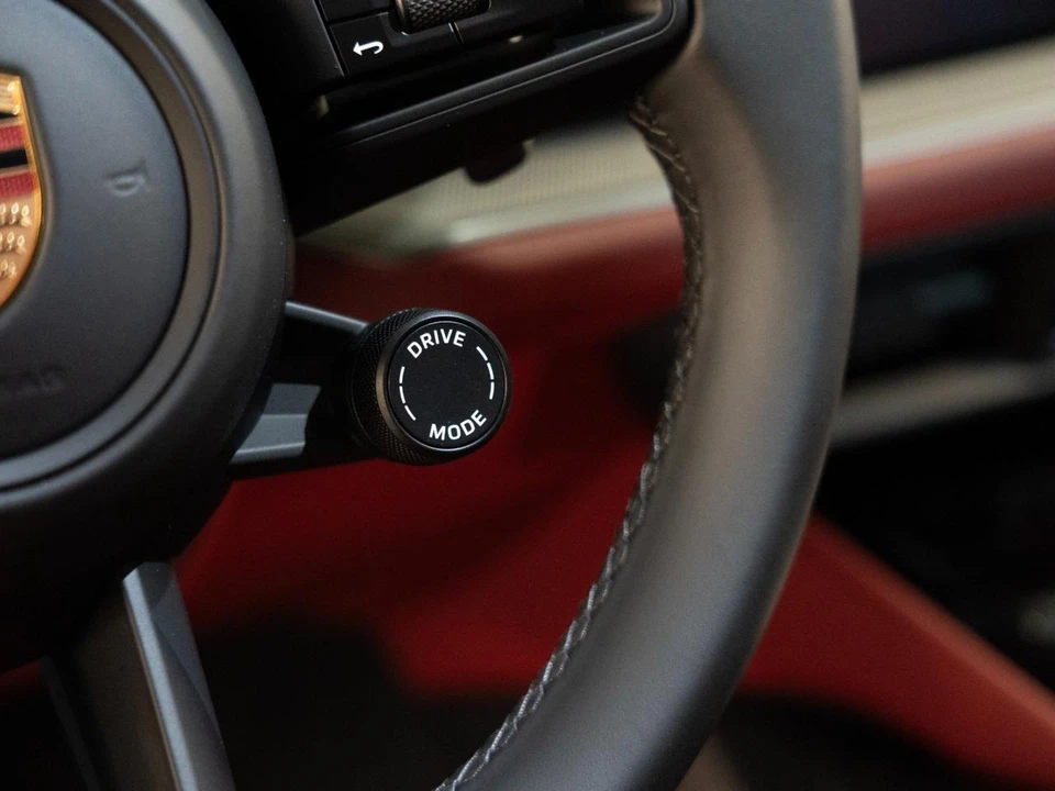 2026 Porsche 9Y0/9Y3 Cayenne - Image 23 of 28