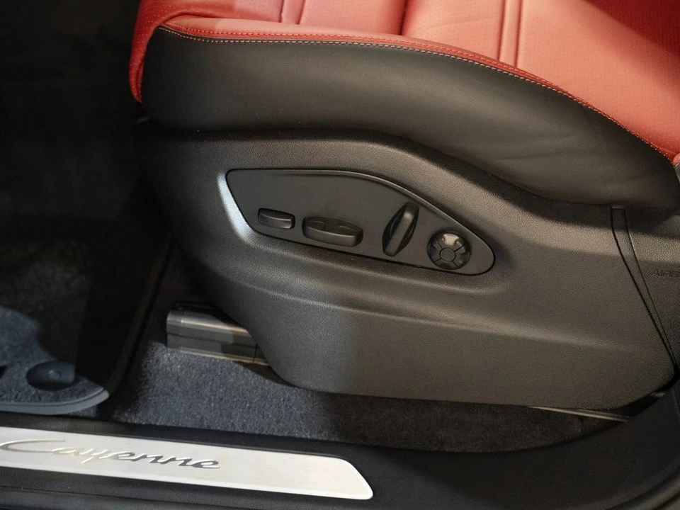 2026 Porsche 9Y0/9Y3 Cayenne - Image 13 of 28