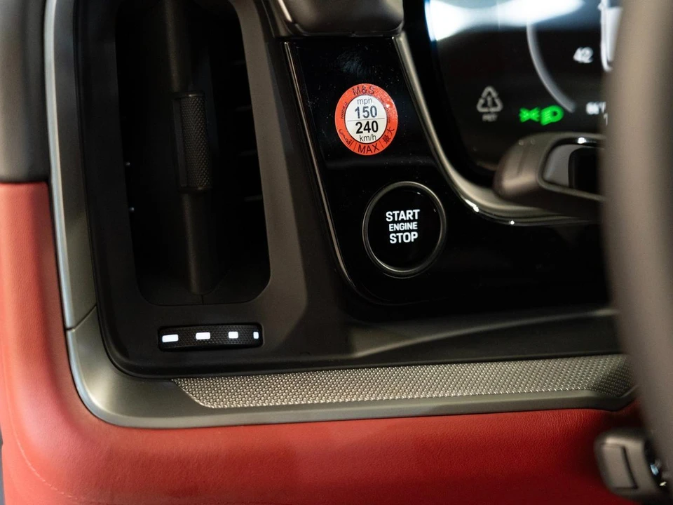 2026 Porsche 9Y0/9Y3 Cayenne - Image 24 of 28