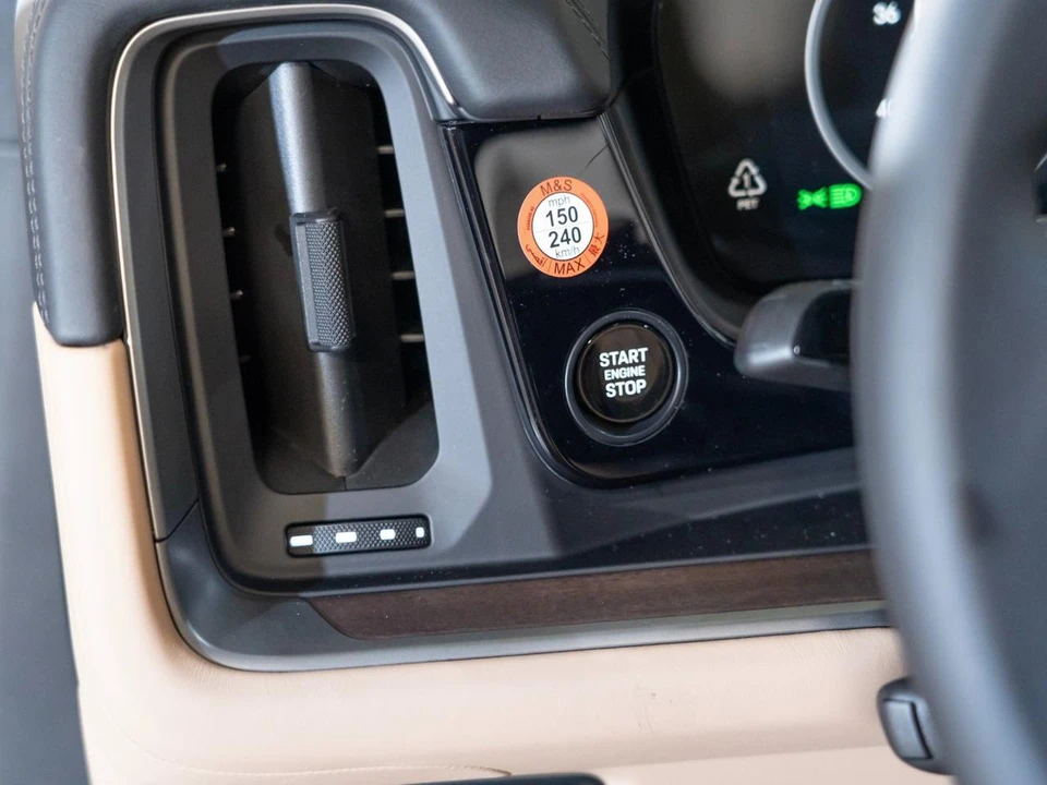 2026 Porsche 9Y0/9Y3 Cayenne - Image 23 of 29
